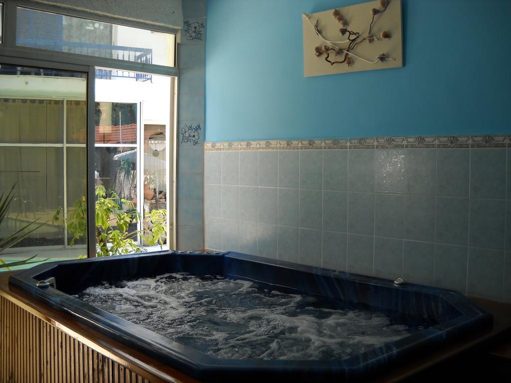 Argo Hotel Aegina Luaran gambar