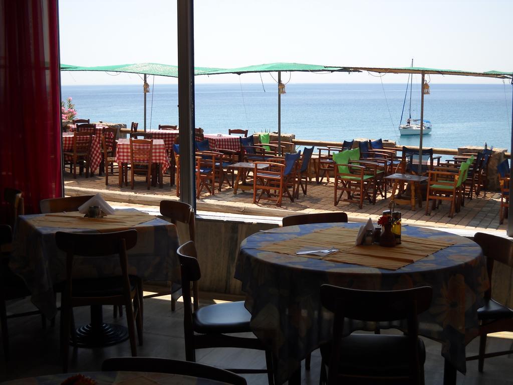 Argo Hotel Aegina Luaran gambar