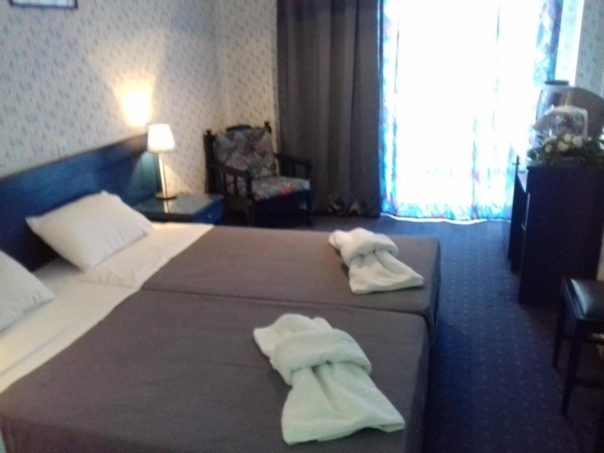 Argo Hotel Aegina Luaran gambar